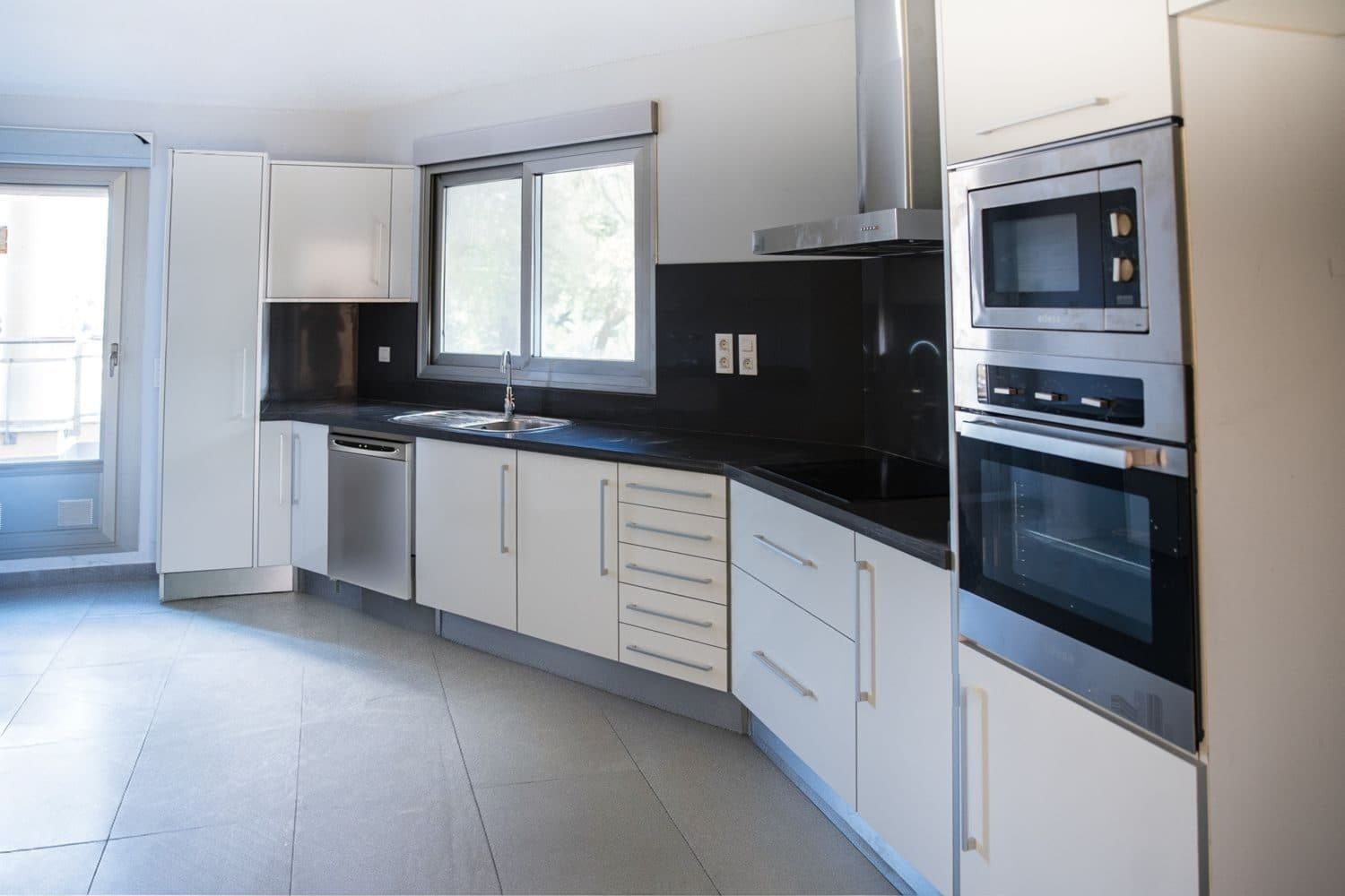 Gandia Hills, Jepri Haus, Gandia