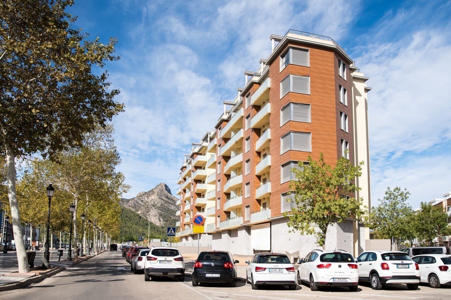 Gandia Hills, Jepri Haus, Gandia